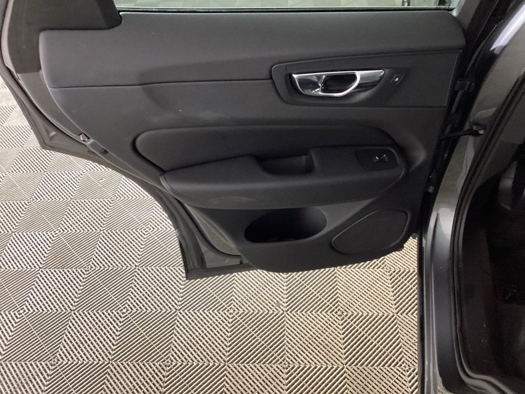 2021 Volvo XC60 Momentum