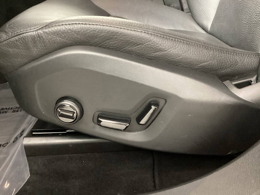 2021 Volvo XC60 Momentum