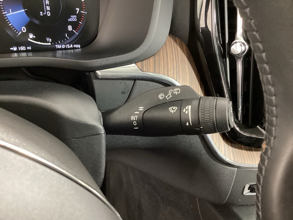 2021 Volvo XC60 Momentum