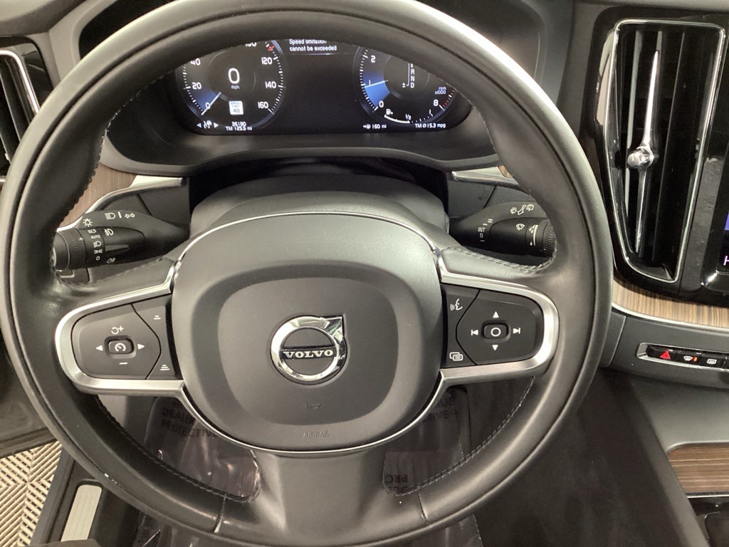 2021 Volvo XC60 Momentum