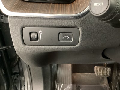 2021 Volvo XC60 Momentum