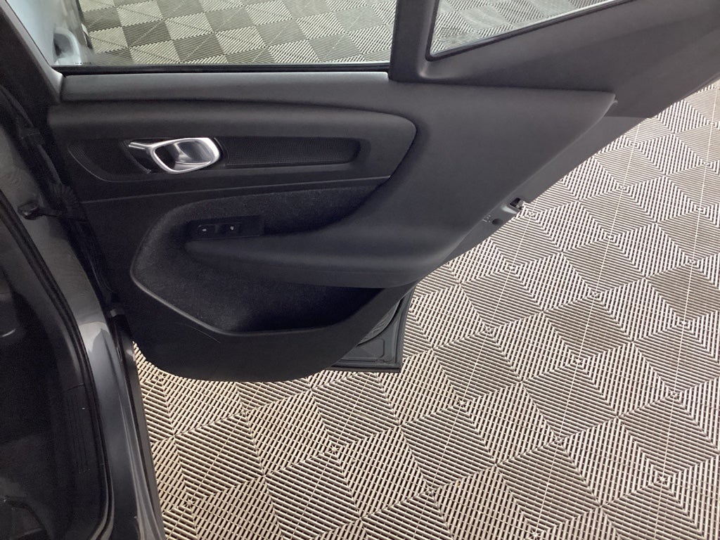 2019 Volvo XC40 Momentum