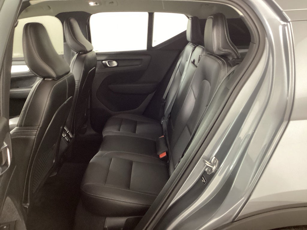 2019 Volvo XC40 Momentum