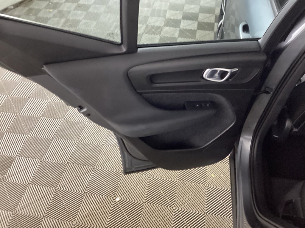 2019 Volvo XC40 Momentum