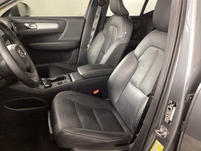 2019 Volvo XC40 Momentum