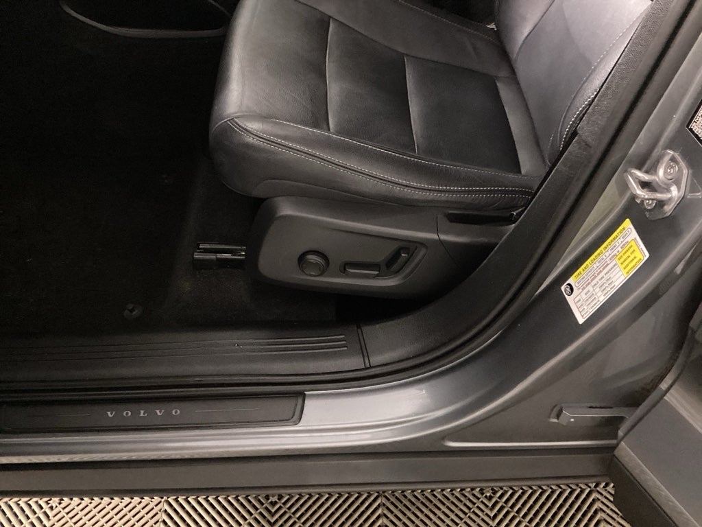 2019 Volvo XC40 Momentum