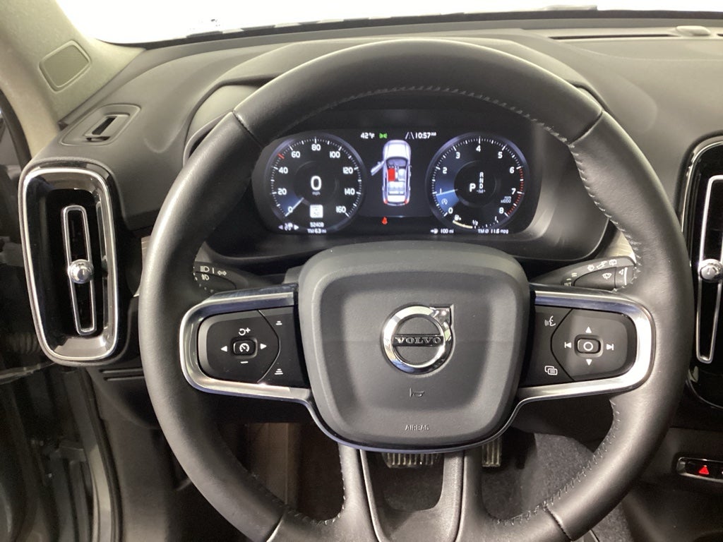 2019 Volvo XC40 Momentum