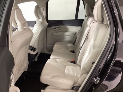 2020 Volvo XC90 Momentum