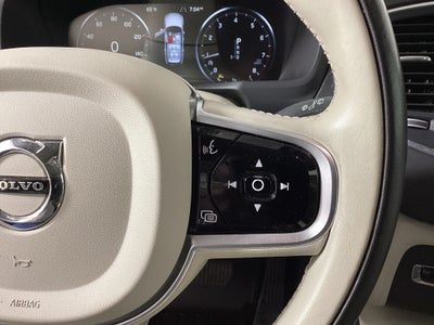 2020 Volvo XC90 Momentum