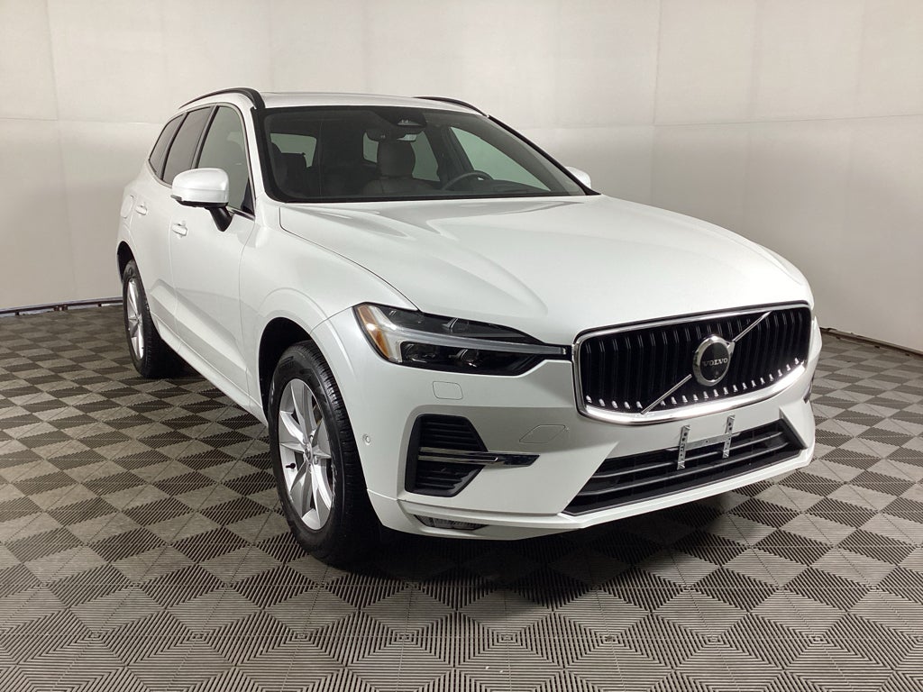2022 Volvo XC60 Momentum