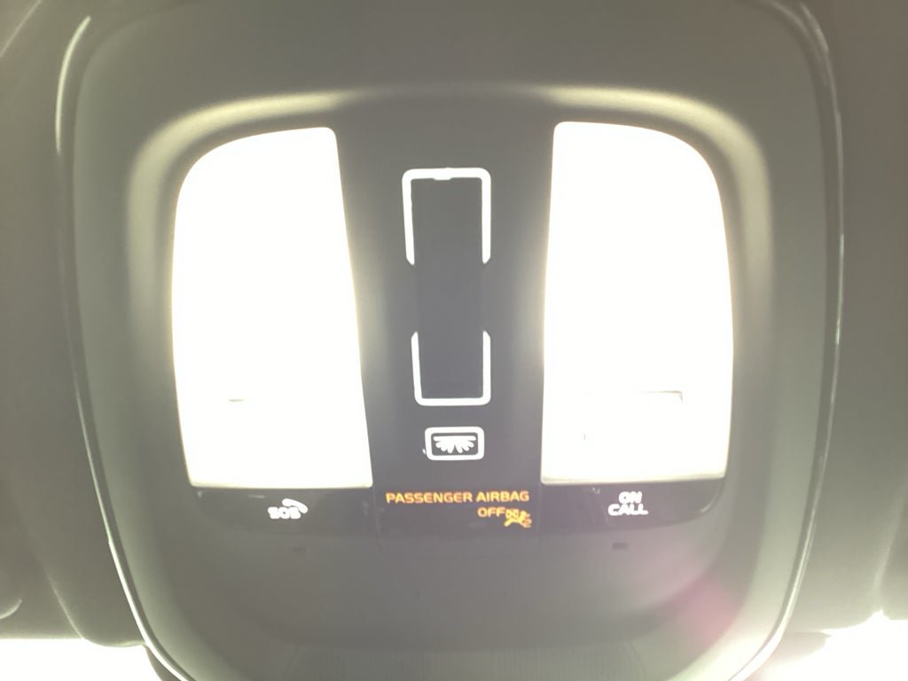 2022 Volvo XC60 Momentum