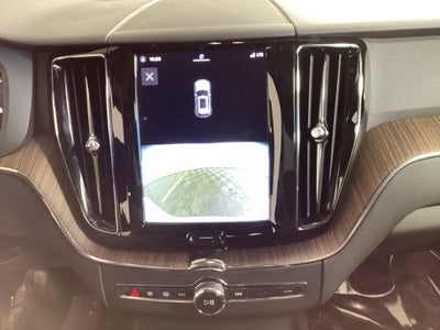 2022 Volvo XC60 Momentum