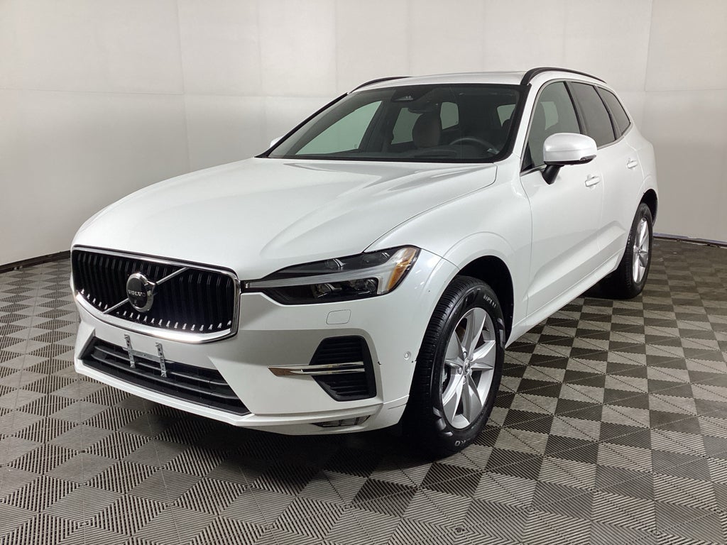 2022 Volvo XC60 Momentum