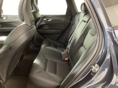 2024 Volvo XC60 Plus Dark Theme