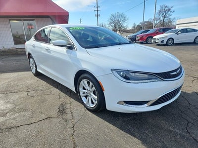 2016 Chrysler 200 Limited
