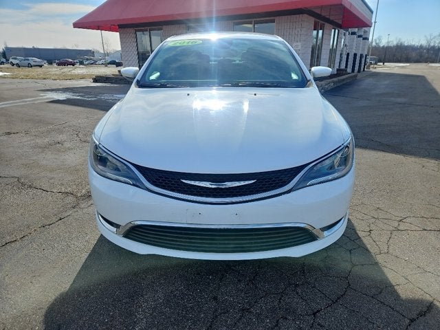 2016 Chrysler 200 Limited