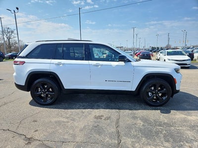 2023 Jeep Grand Cherokee Altitude