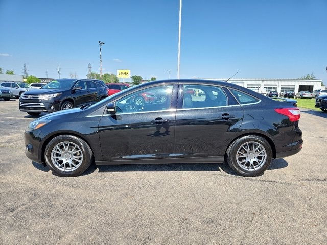 2014 Ford Focus Sedan Titanium's photo