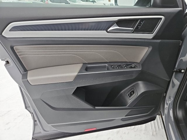 2021 Volkswagen Atlas Cross Sport 3.6L V6 SE w/Technology R-Line