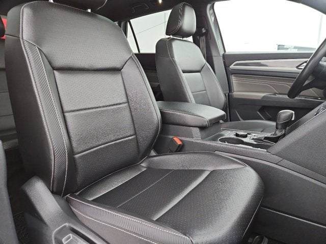 2021 Volkswagen Atlas Cross Sport 3.6L V6 SE w/Technology R-Line