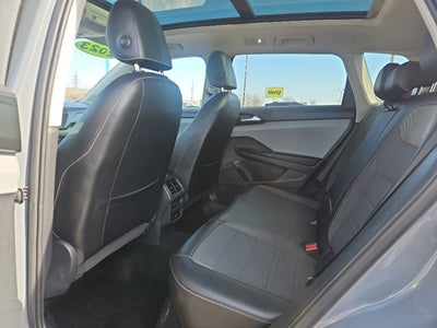 2023 Volkswagen Taos SE