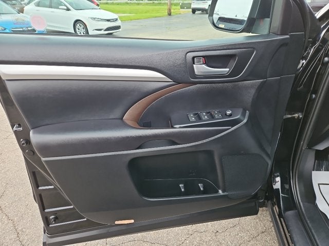 2019 Toyota Highlander Base