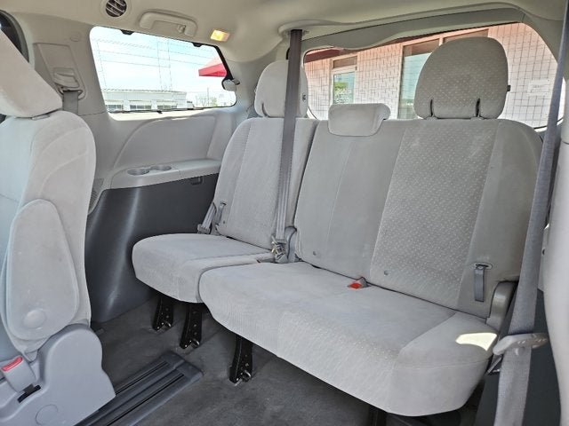 2017 Toyota Sienna Base