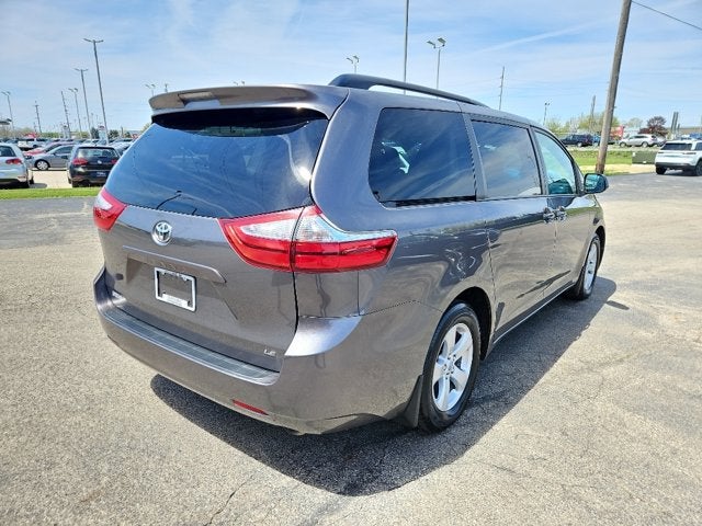 2017 Toyota Sienna Base