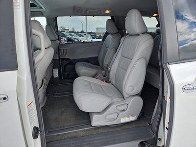 2016 Toyota Sienna Base