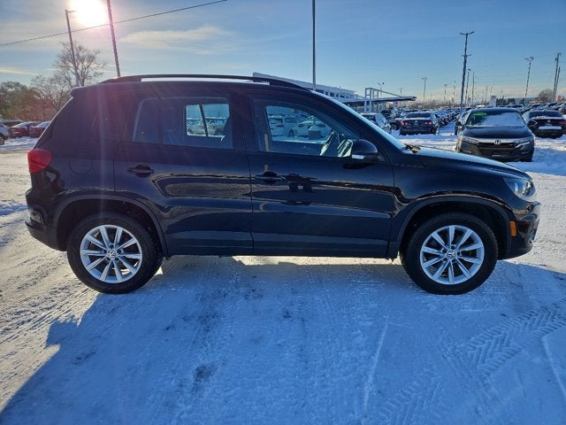 2017 Volkswagen TIGUAN Base