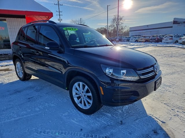 2017 Volkswagen TIGUAN Base