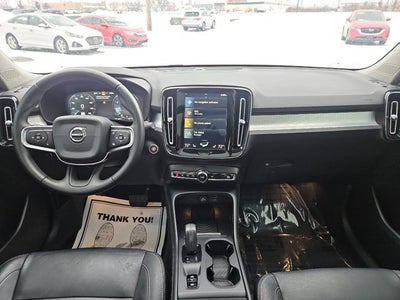 2019 Volvo XC40 Momentum