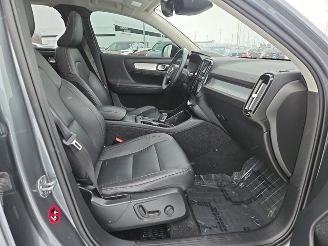 2019 Volvo XC40 Momentum