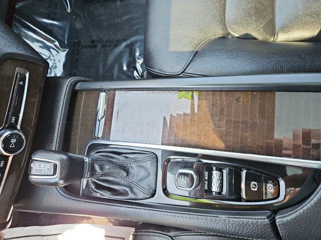 2018 Volvo XC90 Momentum