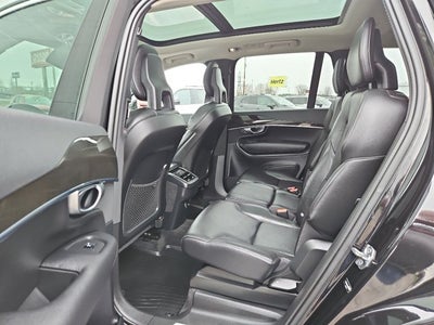 2017 Volvo XC90 Momentum